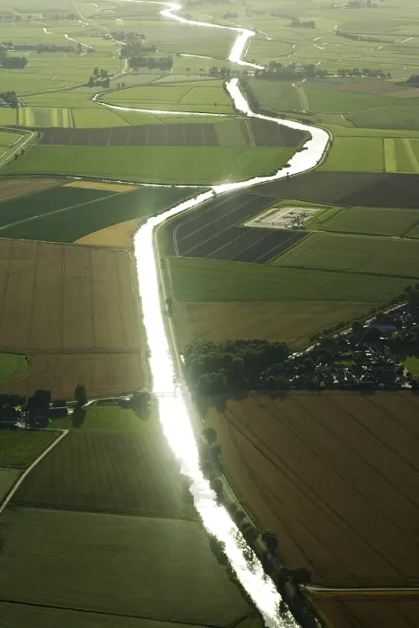 Framed Print : Friesland. Luchtfoto van rivier door Friesland; Aerial photo of river through Friesland