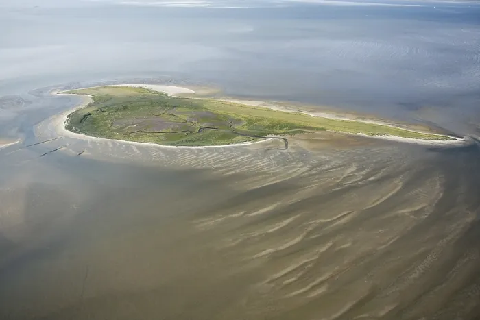 Framed Print : Griend. Het eiland Griend in de Waddenzee; The island of Griend in the Waddensea