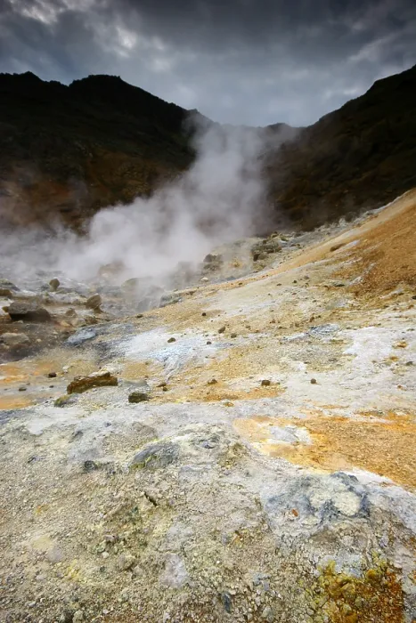 Framed Print : Krysuvik. Vulkanisch actief gebied bij Krysuvik; Geothermal area at Krysuvik