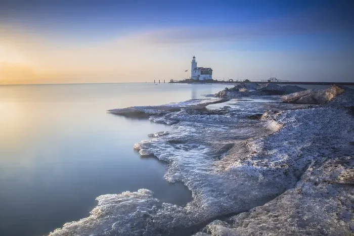 Framed Print : Lighthouse Marken