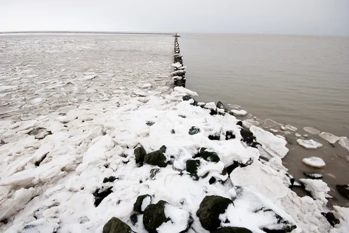 Framed Print : Waddenzee in winter