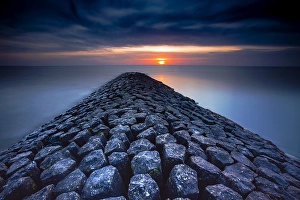 Breakwater Prints: Breakwater at Hindeloopen