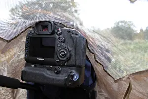 Images Dated 17th June 2014: burka; camera