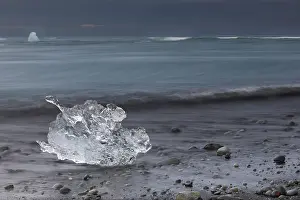 Images Dated 30th May 2022: Diamond Beach