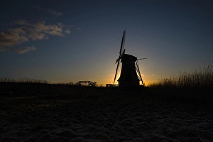 Hempensermeerpolder Prints: Dutch windmill