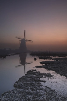 Hempensermeerpolder Prints: Dutch windmill
