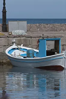 Images Dated 3rd May 2007: Lesbos