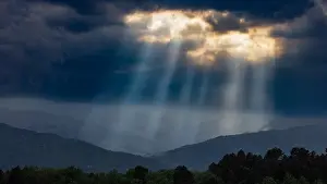 Images Dated 9th May 2023: Pre-Rain Serenade