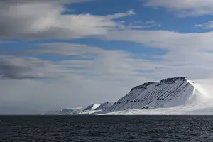 Norway Prints: Snow-covered mountains in Hinlopen Strait