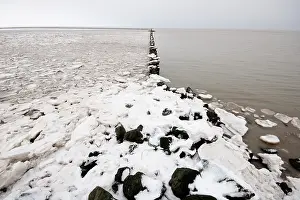 Images Dated 23rd December 2009: Waddenzee in winter